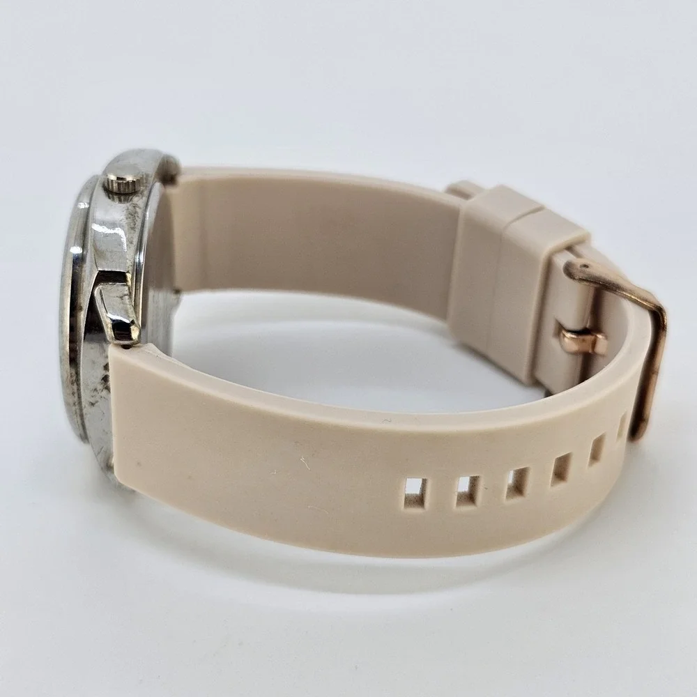 Gossip Women's Analog Watch 38MM White Dial Cream Plastic Bands NEW Battery